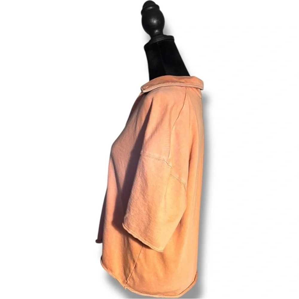 Universal Threads Casual Peach V-Neck Collared Long Tee Sleeve Women's Top